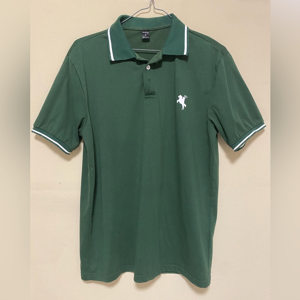 Men’s SHEIN Green Polo Shirt with White Logo of a Man Riding Horse